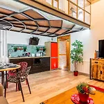 Liszt Designer 2Bedroom Center Apartment